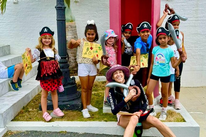 Children's Treasure Hunt Walking Tour - Pirate hats, swords, and the ice cream finish