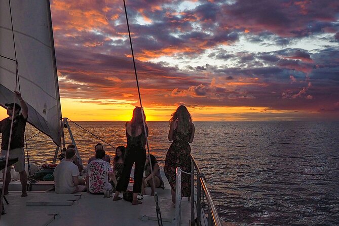 Live Music Sunset Sail - The green flash and the final minutes of daylight