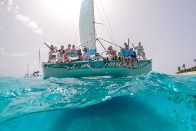 Norman Island – The Caves & The Indians – Sailing & Snorkel Tour