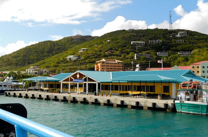 Paradise Taxi & Tours USVI- St. Thomas - Airport Transfer to Red Hook Ferry - Who should book this private airport transfer?