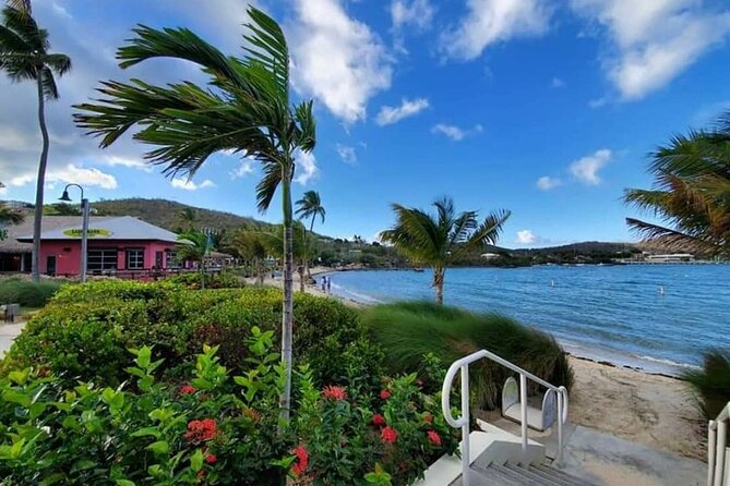 Paradise Taxi & Tours USVI-St. Thomas Airport Transfer to Wyndham Margaritaville - The 30 to 35 minute ride to Margaritaville