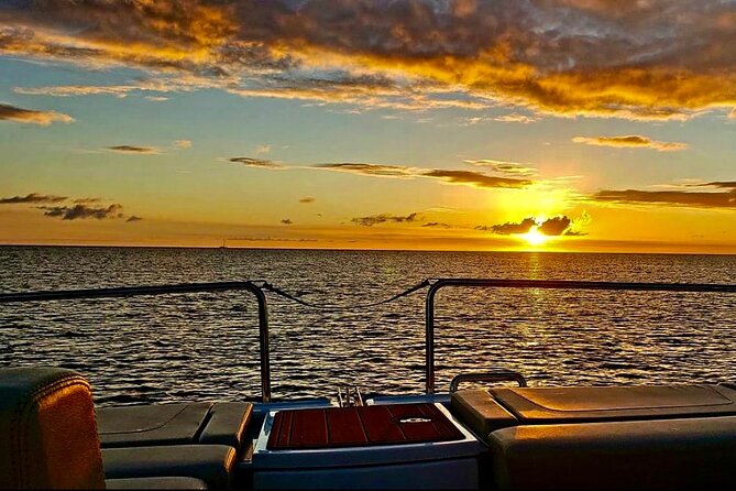 Private Luxury Catamaran Champagne Sunset Cruise - Comfort, bathroom, and practical details