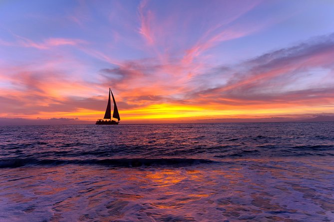 Private Sunset Sail, Open Bar, 12 Guests, Amazing Island Views - Key points at a glance