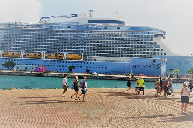 St Thomas Private and Customized Sightseeing Tour - Local food and light refreshments